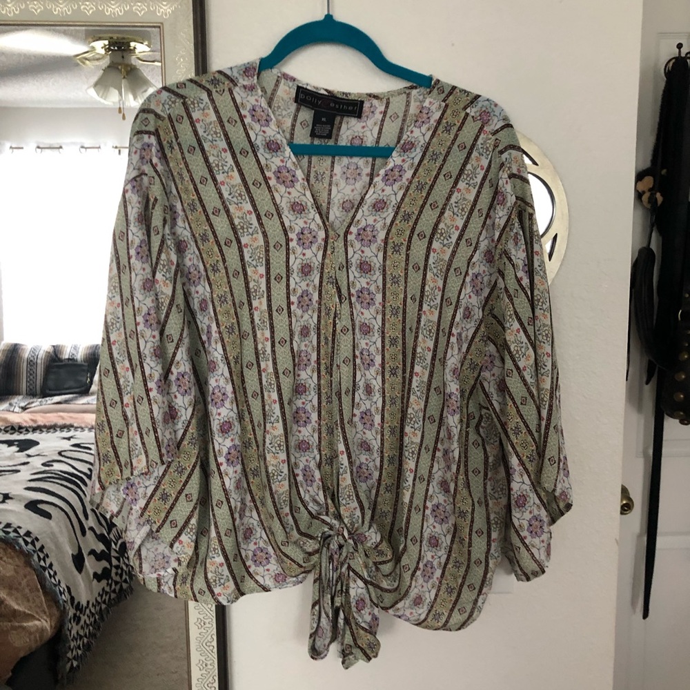 Polly & Esther blouse